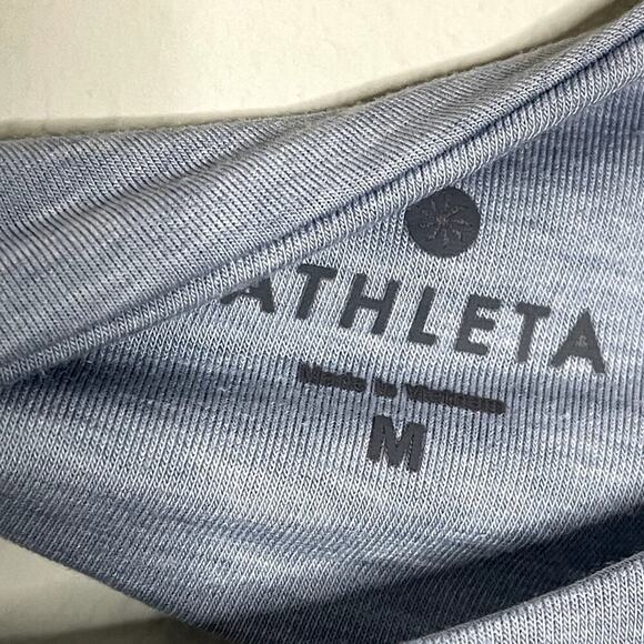 ATHLETA CRISS CROSS OPEN BACK FLEXLITE TOP SIZE M LIGHT BLUE - Picture 5 of 7
